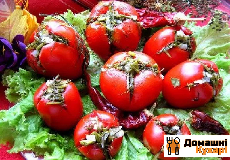 Малосольні помідори з часником і зеленню - фото крок 9