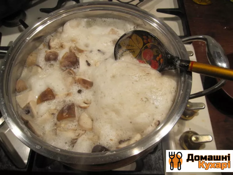 Мариновані білі гриби для супу - фото крок 3